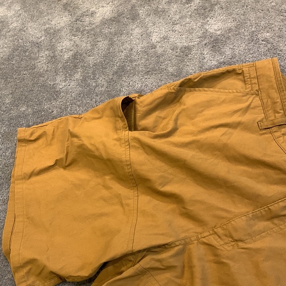 Mountain Hardware Mens Athletic Cargo Shorts - Picture 4 of 6